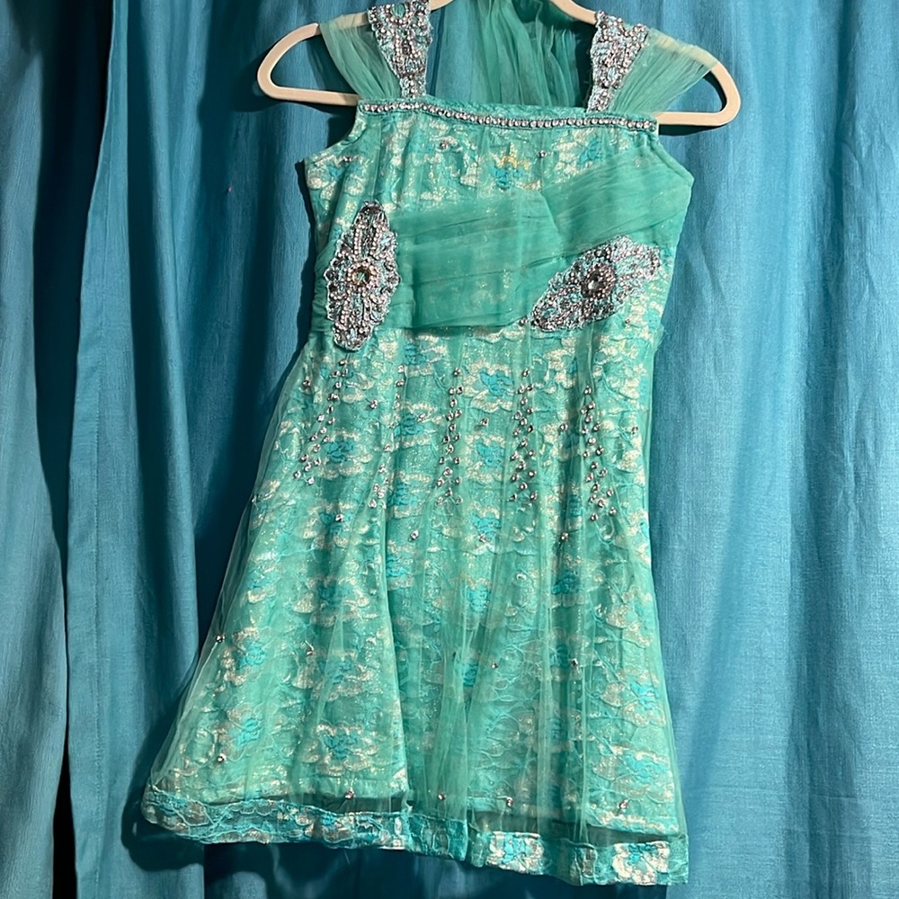 Girl’s Indian pant suit